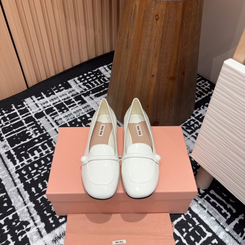 Miu Miu flat shoes